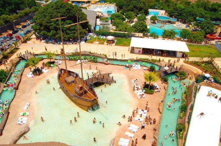 Piazza Com Acesso Ao Acqua Park - Temporada Cn Adriele Caldas Novas